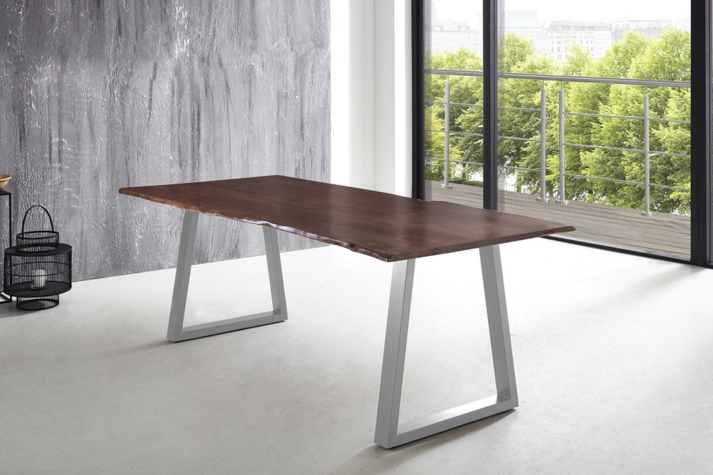 Esstisch Baumkante massiv Akazie nussbaum 220 x 100 silber V-Gestell LUBIN