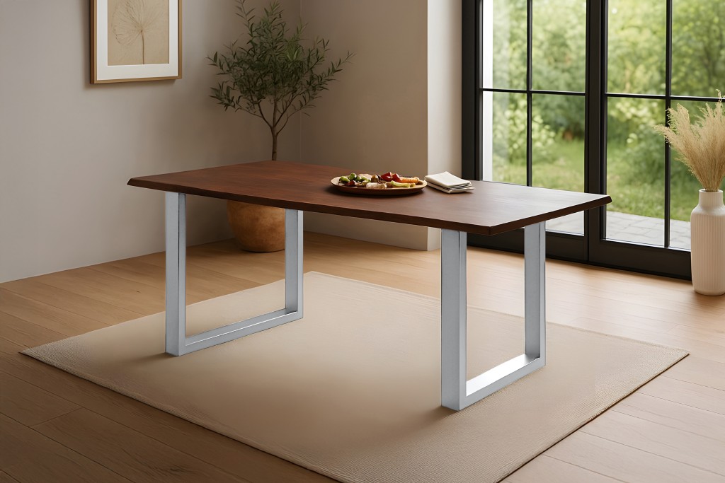 Esstisch Baumkante massiv Akazie kastanienfarben 160 x 85 cm U-Gestell silber Roxana