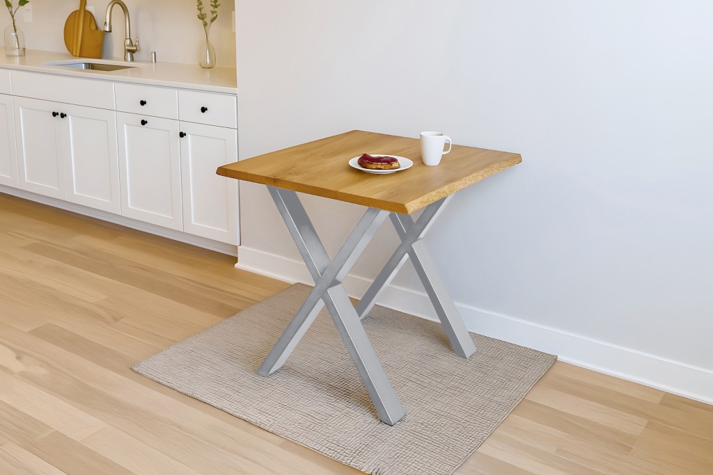Esstisch Baumkante massiv Eiche geölt 90 x 90 cm X-Gestell silber SALVADOR