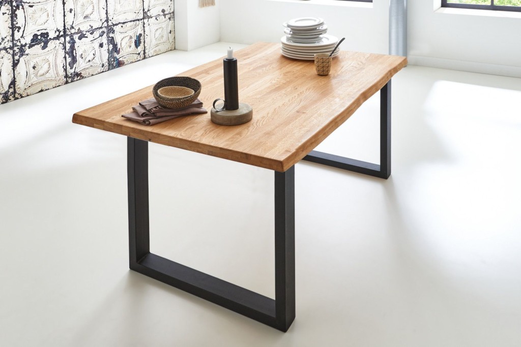 Esstisch Baumkante Massiv Wildeiche 160 x 85 schwarz SESSA