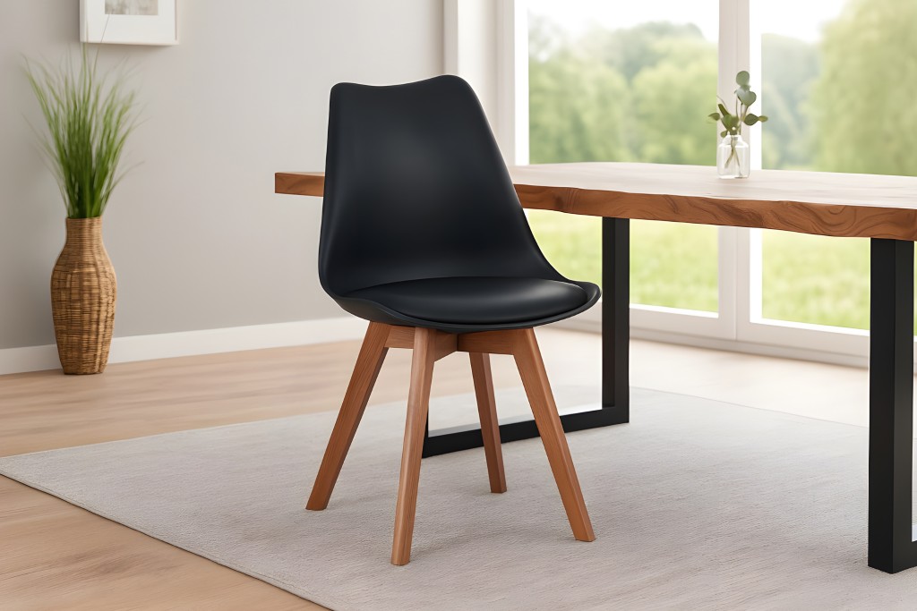 Esszimmer Schalenstuhl & Polster Kunstleder schwarz Stuhlbein Massivholz akazienfarben LOVELACE