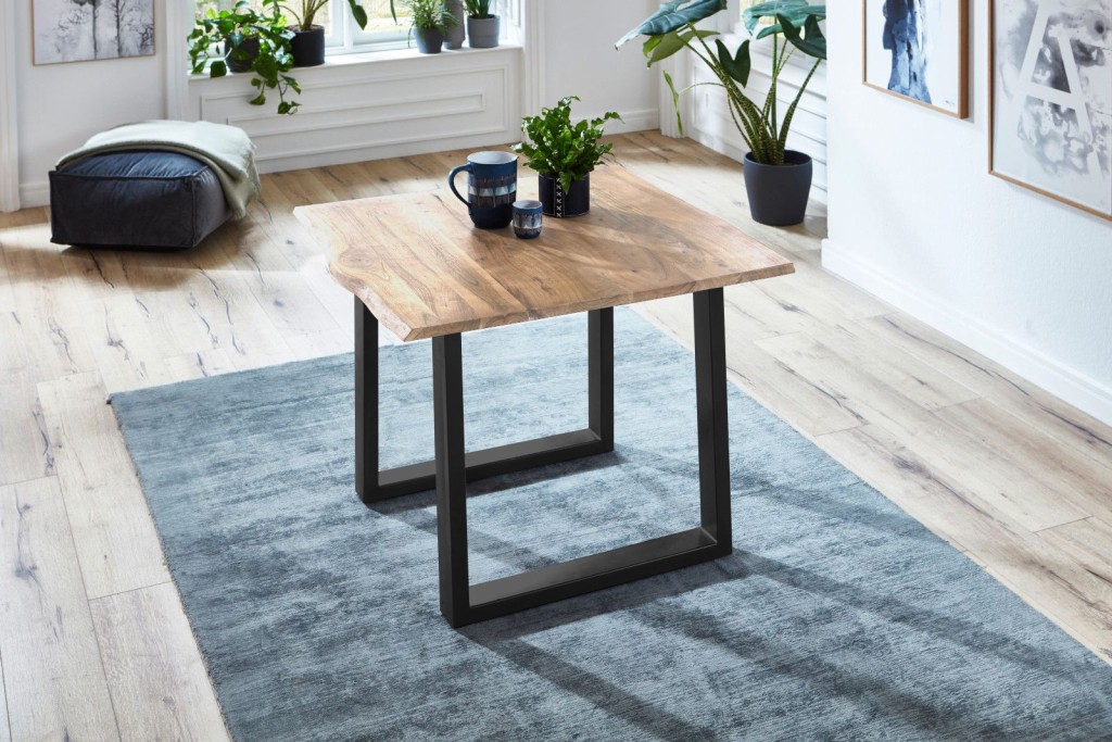 Esstisch Baumkante massiv Akazie eichefarben 80 x 80 schwarz NOAH