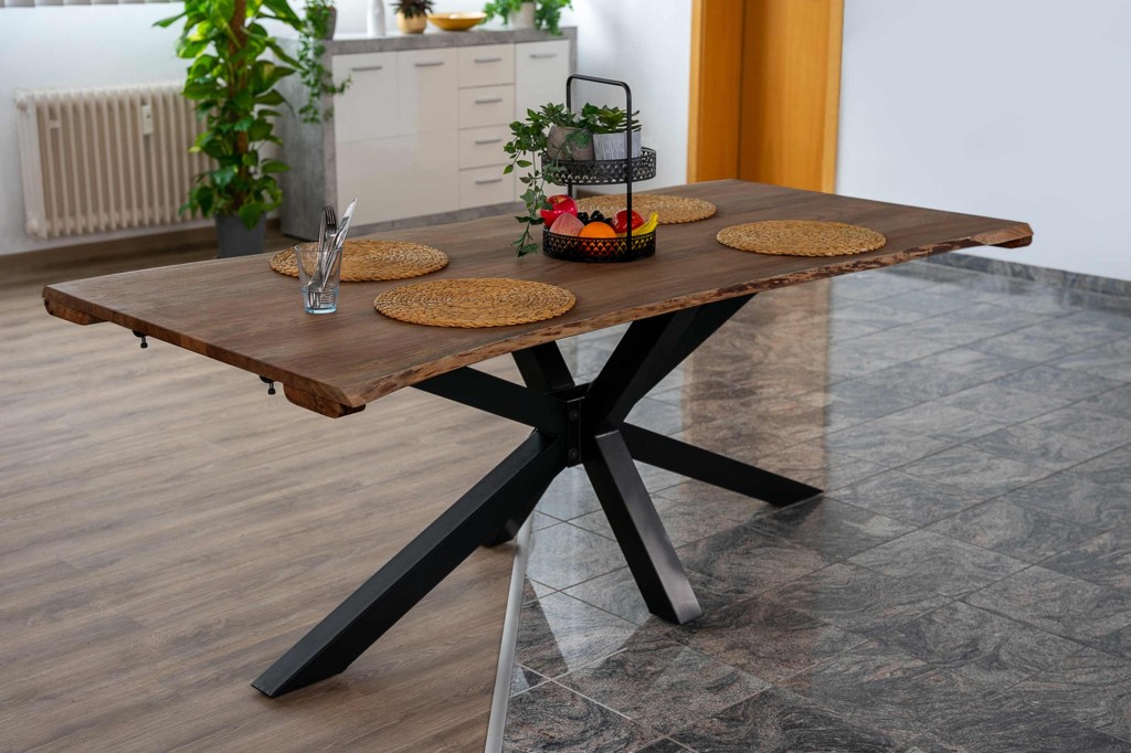Baumkantentisch Akazie nougatfarben 200(300)x100 cm Ansteckplatten Spider-Gestell schwarz JANNIK