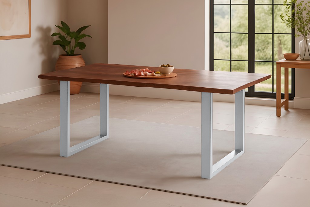 Esstisch Baumkante massiv Akazie kastanienfarben 180 x 90 cm U-Gestell silber Roxana