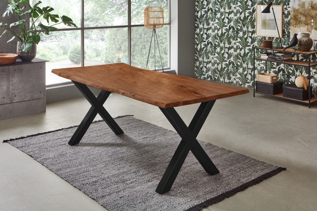Esstisch Baumkante Akazie nussbaumfarben 240 x 100 cm X-Gestell schwarz FREDERIK