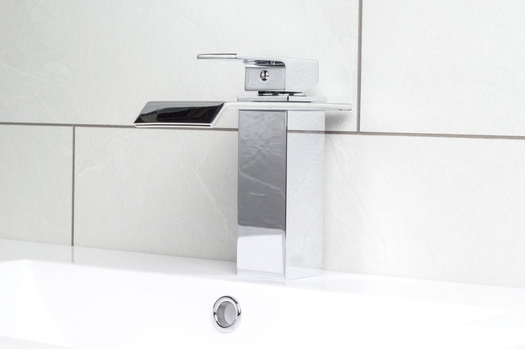 Wasserhahn Wasserfall Armatur IV Auf Waschtischarmatur
