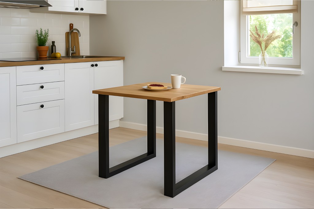 Esstisch Baumkante massiv Eiche geölt 80 x 80 cm U-Gestell schwarz SALVADOR